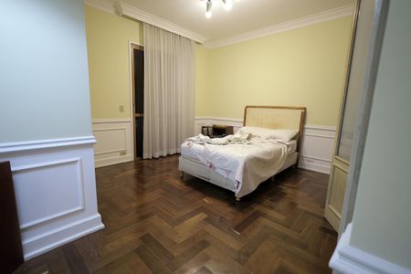 Apartamento para alugar com 278m², 3 quartos e 4 vagasQuarto Suíte 2