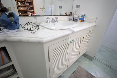 Apartamento para alugar com 278m², 3 quartos e 4 vagasBanheiro Quarto Suíte 1