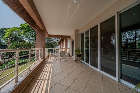 Casa à venda com 1213m², 6 quartos e 4 vagas