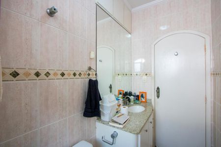 Apartamento à venda com 112m², 2 quartos e 2 vagasBanheiro do quarto 2