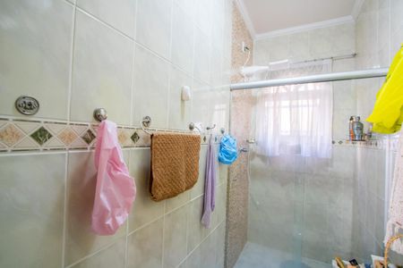 Apartamento à venda com 112m², 2 quartos e 2 vagasBanheiro do quarto 1