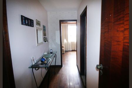 Casa à venda com 335m², 4 quartos e 4 vagasSala - Corredor