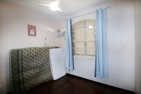 Casa à venda com 335m², 4 quartos e 4 vagasQuarto 3