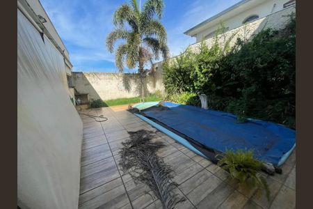 Casa para alugar com 467m², 4 quartos e 4 vagasPiscina