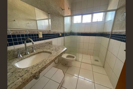 Casa para alugar com 4 quartos, 467m² em Tabajaras, Uberlândia