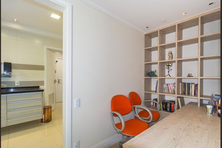 Apartamento à venda com 126m², 2 quartos e sem vagaEscritório
