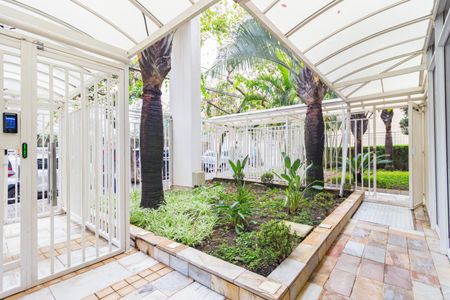 Apartamento à venda com 126m², 2 quartos e sem vagaÁrea comum