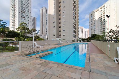 Apartamento à venda com 87m², 2 quartos e 2 vagasÁrea comum - Piscina