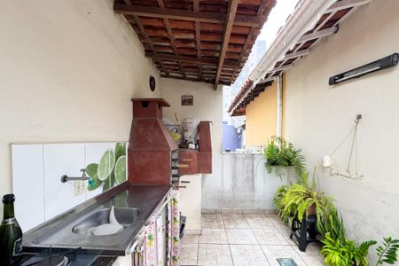 Casa à venda com 148m², 3 quartos e 2 vagasÁrea - Churrasqueira
