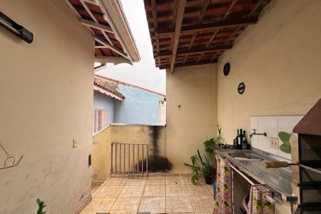 Casa à venda com 148m², 3 quartos e 2 vagasÁrea - Churrasqueira