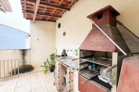 Casa à venda com 148m², 3 quartos e 2 vagasÁrea - Churrasqueira