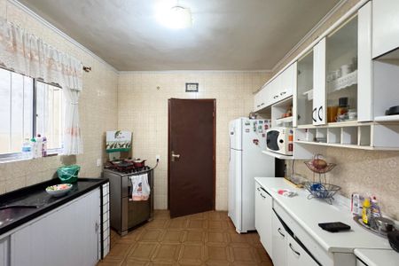 Casa à venda com 148m², 3 quartos e 2 vagasCozinha 