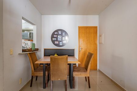 Apartamento para alugar com 55m², 2 quartos e 1 vagaSala