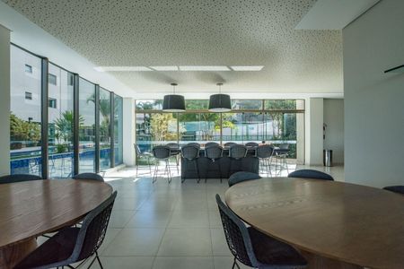 Apartamento à venda com 201m², 3 quartos e 4 vagas Apartamento à venda com 201m², 3 quartos e 4 vagasÁrea comum - Salão de festas