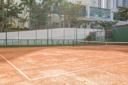 Apartamento à venda com 201m², 3 quartos e 4 vagas Apartamento à venda com 201m², 3 quartos e 4 vagasQuadra Esportiva