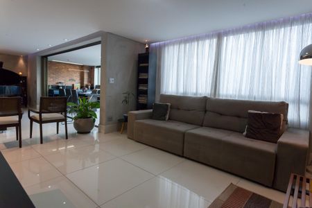 Apartamento à venda com 201m², 3 quartos e 4 vagas Apartamento à venda com 201m², 3 quartos e 4 vagassala