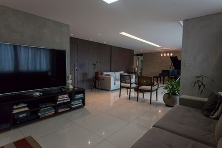 Apartamento à venda com 201m², 3 quartos e 4 vagas Apartamento à venda com 201m², 3 quartos e 4 vagassala