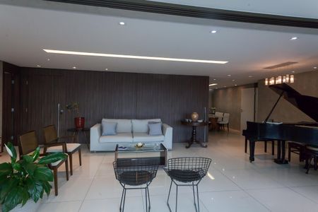 Apartamento à venda com 201m², 3 quartos e 4 vagas Apartamento à venda com 201m², 3 quartos e 4 vagassala