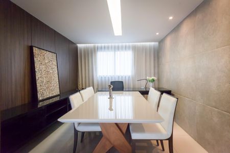 Apartamento à venda com 201m², 3 quartos e 4 vagas Apartamento à venda com 201m², 3 quartos e 4 vagasSala de Jantar