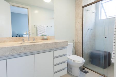 Apartamento à venda com 201m², 3 quartos e 4 vagas Apartamento à venda com 201m², 3 quartos e 4 vagassuite 2