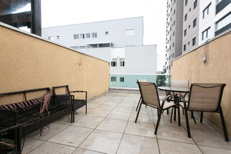 Casa de condomínio à venda com 120m², 2 quartos e 2 vagas Casa de condomínio à venda com 120m², 2 quartos e 2 vagasVaranda