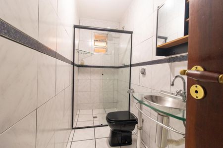 Casa para alugar com 100m², 3 quartos e 3 vagasBanheiro Social