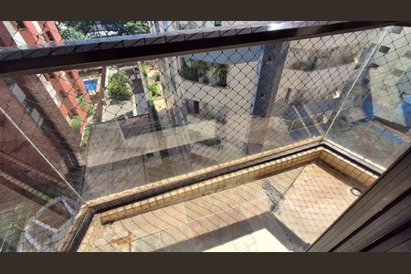 Apartamento à venda com 140m², 3 quartos e 3 vagas Apartamento à venda com 140m², 3 quartos e 3 vagasVaranda