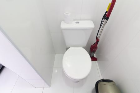 Apartamento à venda com 67m², 2 quartos e 1 vaga Apartamento à venda com 67m², 2 quartos e 1 vagaBanheiro de serviço