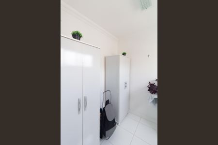 Apartamento à venda com 67m², 2 quartos e 1 vaga Apartamento à venda com 67m², 2 quartos e 1 vagaQuarto de Serviço