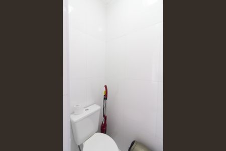 Apartamento à venda com 67m², 2 quartos e 1 vaga Apartamento à venda com 67m², 2 quartos e 1 vagaBanheiro de serviço