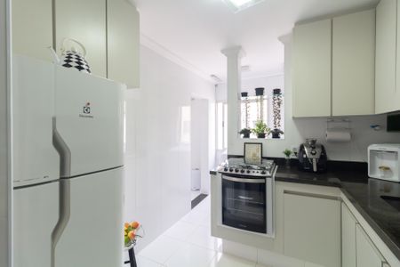 Apartamento à venda com 67m², 2 quartos e 1 vaga Apartamento à venda com 67m², 2 quartos e 1 vagaCozinha e Área de Serviço