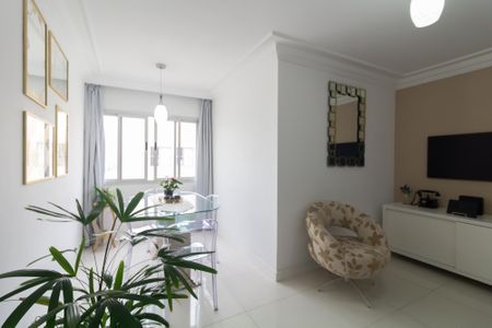 Sala de apartamento à venda com 2 quartos, 67m² em Parque Paineiras, São Paulo