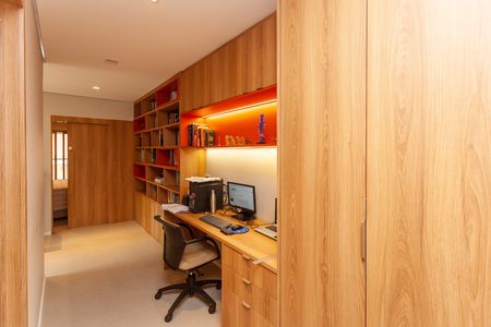 Casa para alugar com 210m², 3 quartos e 3 vagasHome Office