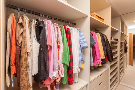 Casa para alugar com 210m², 3 quartos e 3 vagasCloset da suíte