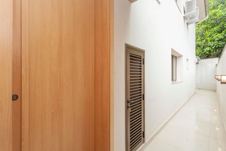 Casa para alugar com 210m², 3 quartos e 3 vagasEntrada