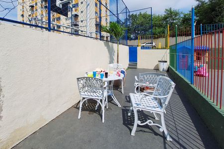 Apartamento à venda com 71m², 2 quartos e 1 vagaÁrea comum