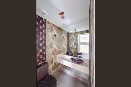 Apartamento à venda com 202m², 5 quartos e 4 vagasLavabo