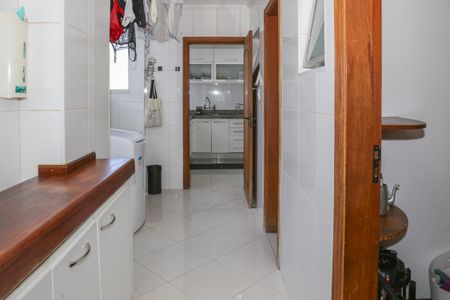 Apartamento à venda com 445m², 4 quartos e 4 vagas Apartamento à venda com 445m², 4 quartos e 4 vagasCozinha e Área de Serviço