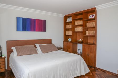 Apartamento à venda com 445m², 4 quartos e 4 vagas Apartamento à venda com 445m², 4 quartos e 4 vagasQuarto