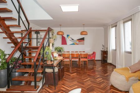 Apartamento à venda com 445m², 4 quartos e 4 vagas Apartamento à venda com 445m², 4 quartos e 4 vagasSala