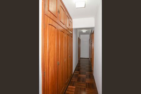 Apartamento à venda com 445m², 4 quartos e 4 vagas Apartamento à venda com 445m², 4 quartos e 4 vagasCorredor