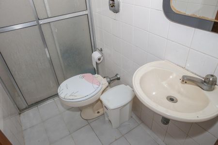 Apartamento à venda com 445m², 4 quartos e 4 vagas Apartamento à venda com 445m², 4 quartos e 4 vagasBanheiro de serviço