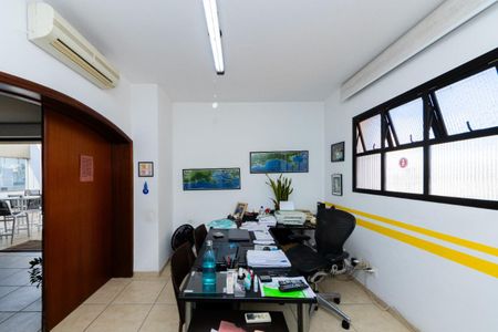 Apartamento à venda com 447m², 5 quartos e 4 vagasEscritório