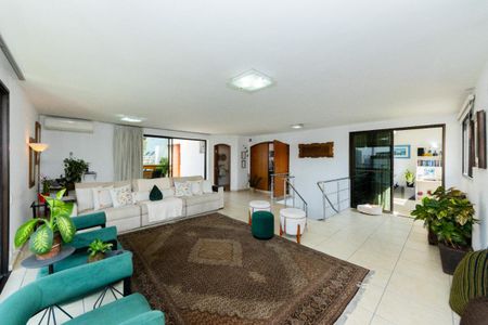 Apartamento à venda com 447m², 5 quartos e 4 vagasSala