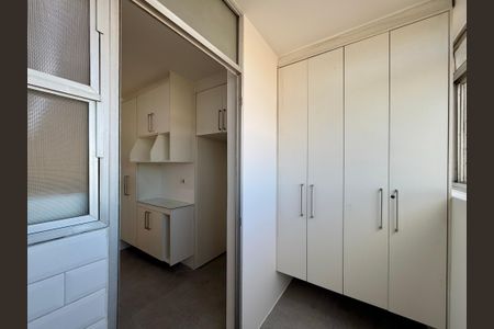 Apartamento à venda com 60m², 1 quarto e 1 vagaÁrea de Serviço