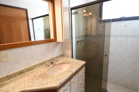 Apartamento à venda com 117m², 3 quartos e 2 vagasBanheiro Suíte