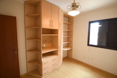 Apartamento à venda com 117m², 3 quartos e 2 vagasQuarto 1