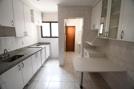 Apartamento à venda com 117m², 3 quartos e 2 vagasCozinha