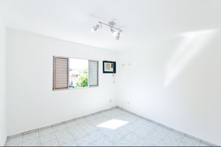 Casa à venda com 116m², 2 quartos e 3 vagasSuíte 2