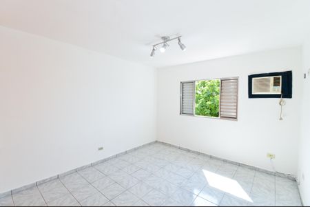 Casa à venda com 116m², 2 quartos e 3 vagasSuíte 2